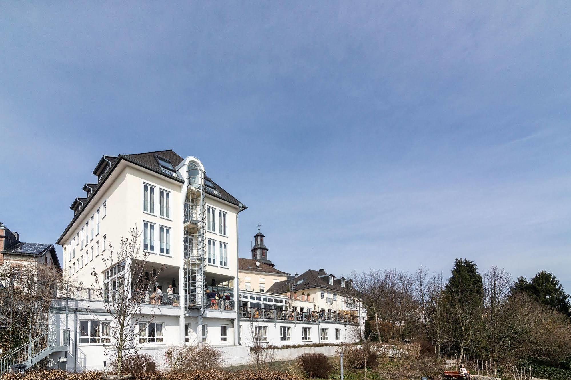 Hotel Schoene Aussicht Frankfurt am Main Exterior foto