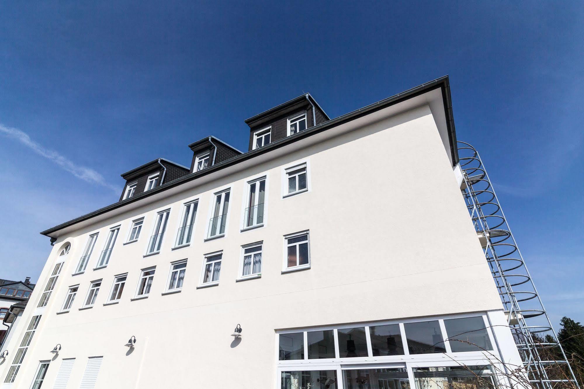 Hotel Schoene Aussicht Frankfurt am Main Exterior foto